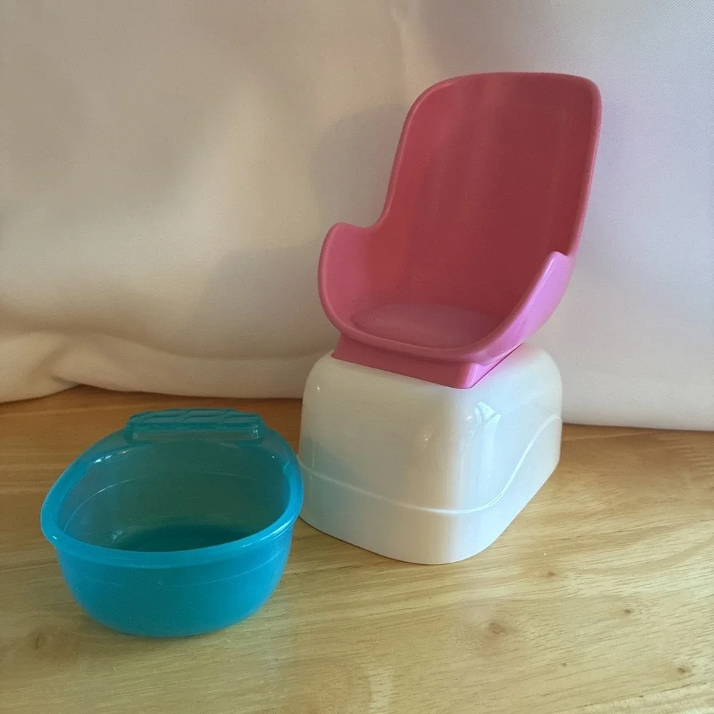 Barbie Mani Pedi Spa Chair And Teal Foot Tub GHN07
